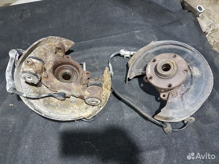 Кулак задний volkswagen passat b5+