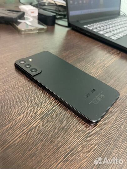 Samsung Galaxy S22+, 8/256 ГБ