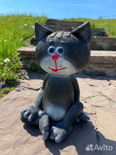 Рыжий кот фигурка