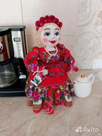 Кукла грелка на чайник