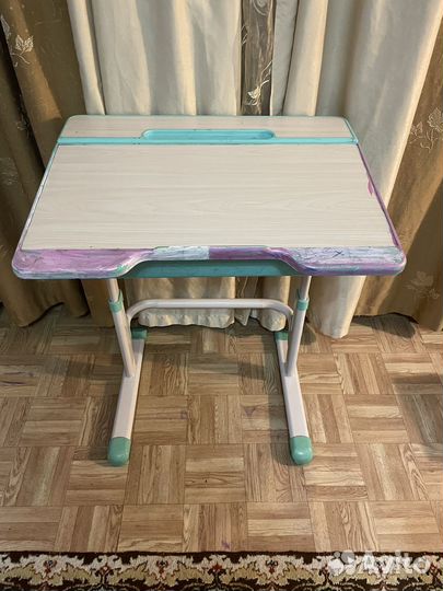 Парта для школьника