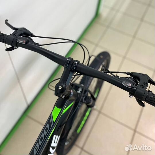 Велосипед горный Черный-зеленый