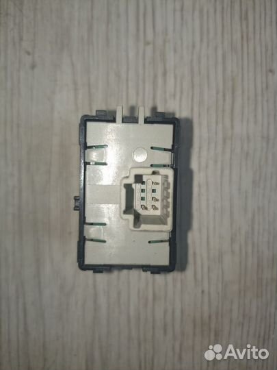 Кнопка Парктроника Renault kaptur