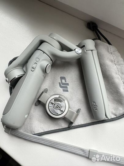 Стабилизатор для смартфона DJI Osmo Mobile 5 серый