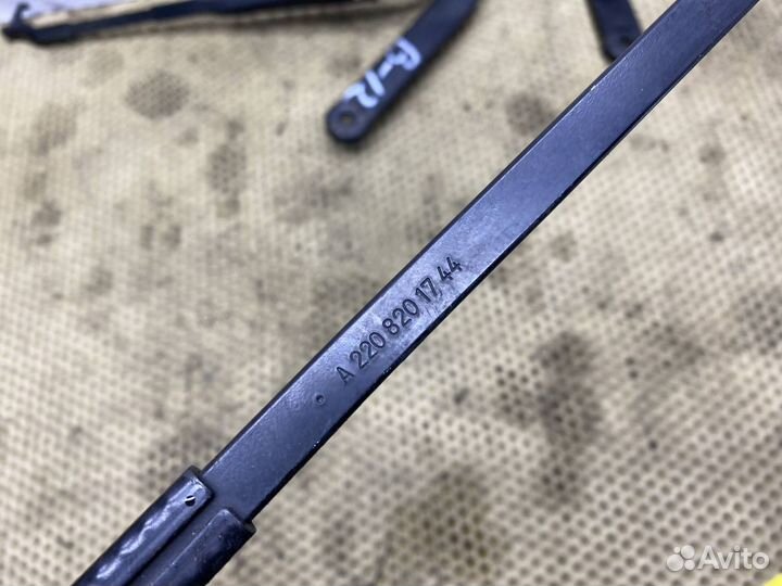 Поводок стеклоочистителя Mercedes W220