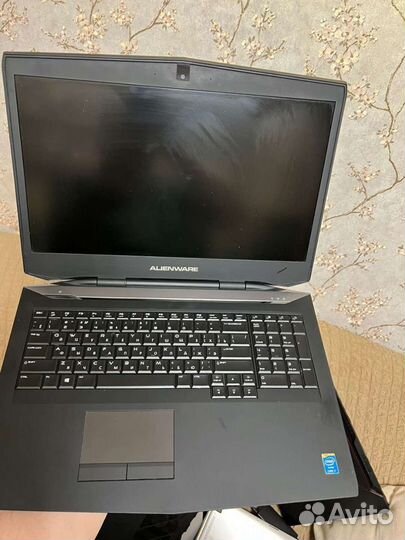 Dell alienware M17x и asus ROG и MSI 17