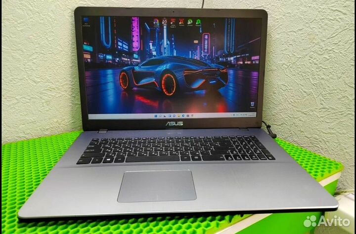 Asus X705MA - большой ноутбук для учебы, работы