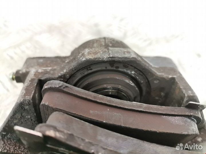 Суппорт задний левый для Peugeot-Citroen C5 1