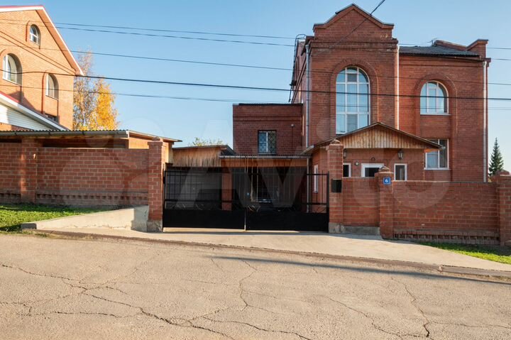 Дом 265 м² на участке 15 сот.