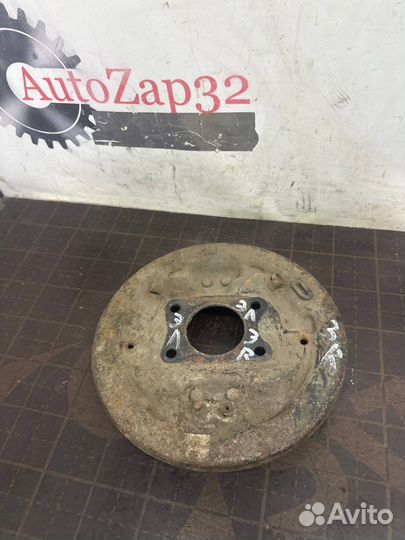 Пыльник тормозного барабана Hyundai Elantra XD