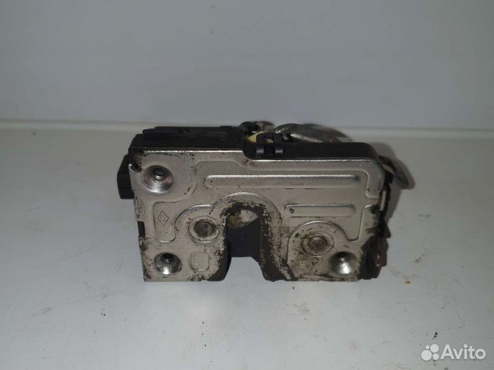 Замок двери передней правой рено логан 1