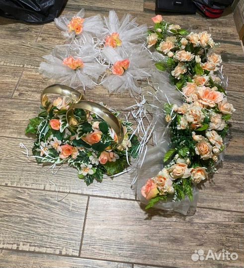 Свадебные украшения на машину