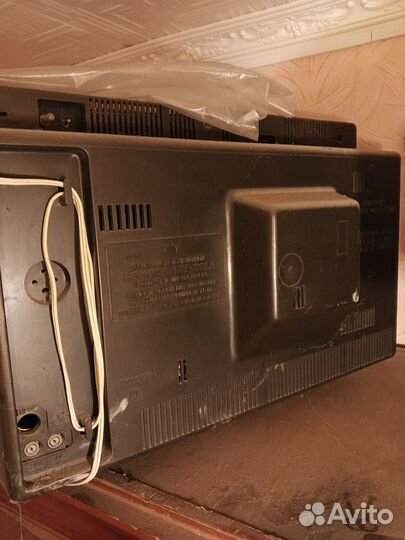 Телевизор Рекорд вц-381Д