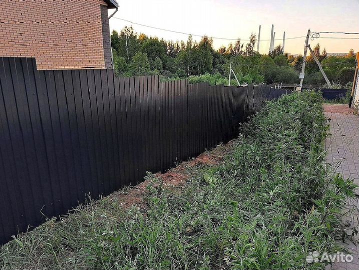 Забор из профлиста в наличии