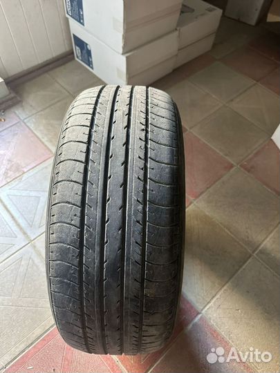 Yokohama BluEarth E70 215/55 R17 V