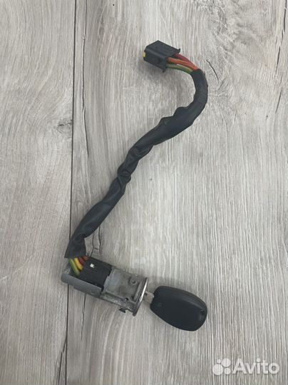 Замок зажигания рено сандеро