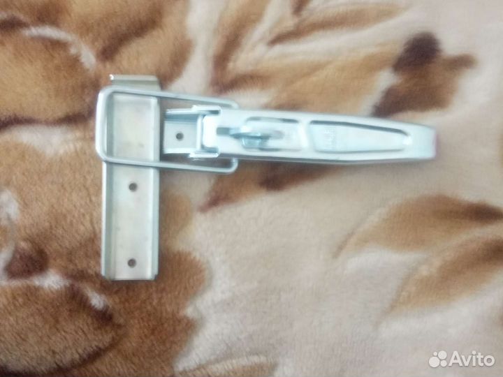 Замок бортовой для прицепов