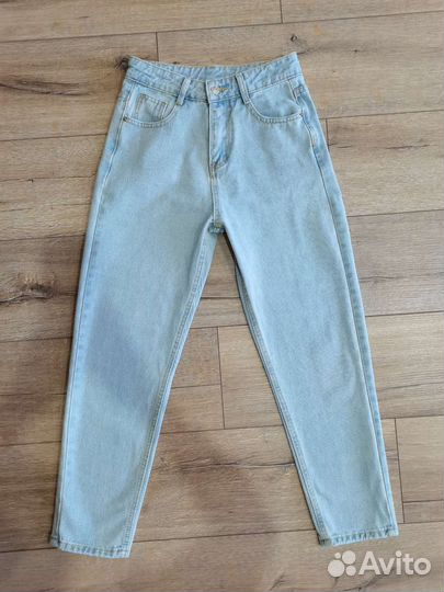 Джинсы MOM fit