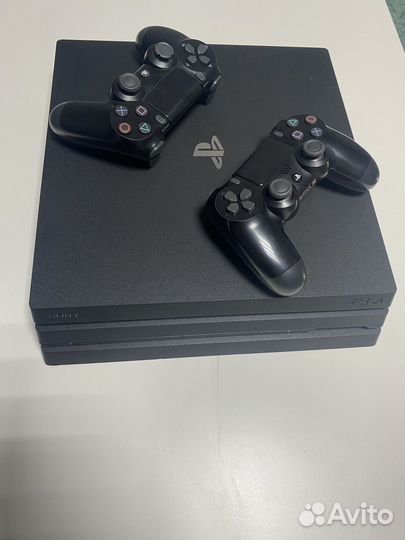 Продается ps4 pro в отличном состоянии