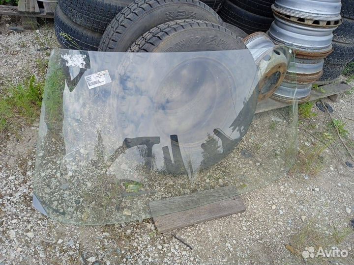 Стекло лобовое Toyota Hilux Surf KZN185 1995-2002