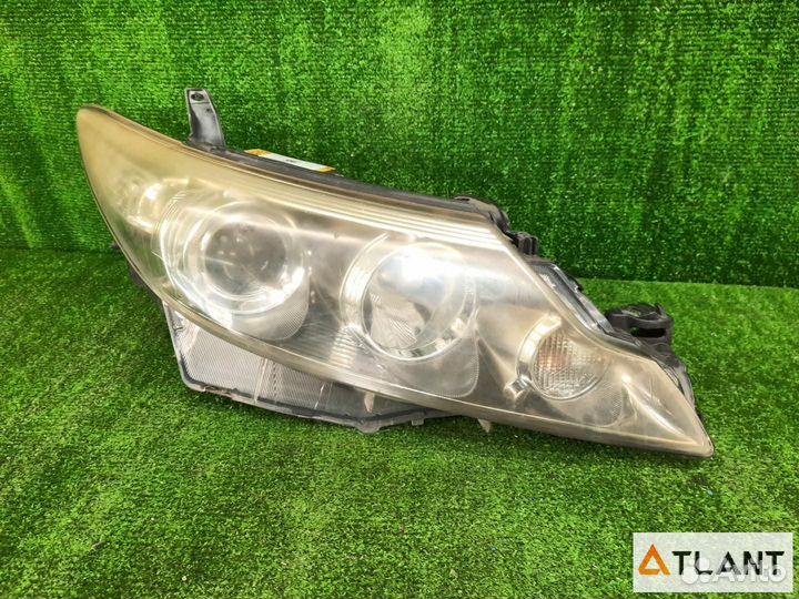 Фара передняя правая toyota estima