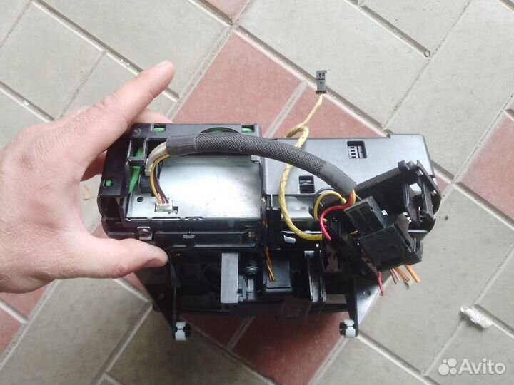 CD-чейнджер Mercedes W211 A2116800552