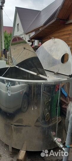 Танк охладитель молока 2000л