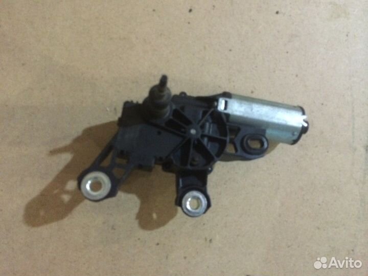 Моторчик стеклоочистителя Volkswagen passat B5