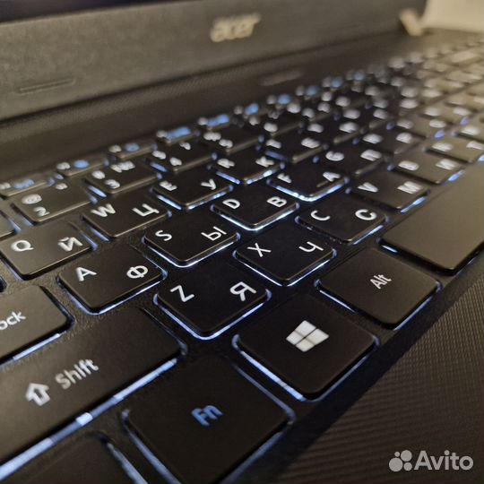 15.6'' FHD Ноутбук Acer TravelMate P2 TMP215