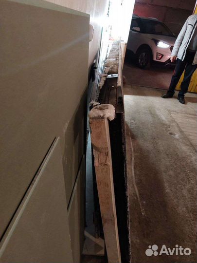 Дверь входная металлическая бу