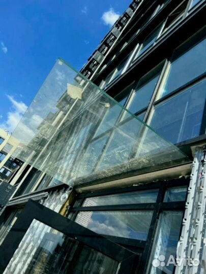 Козырек с монтажом