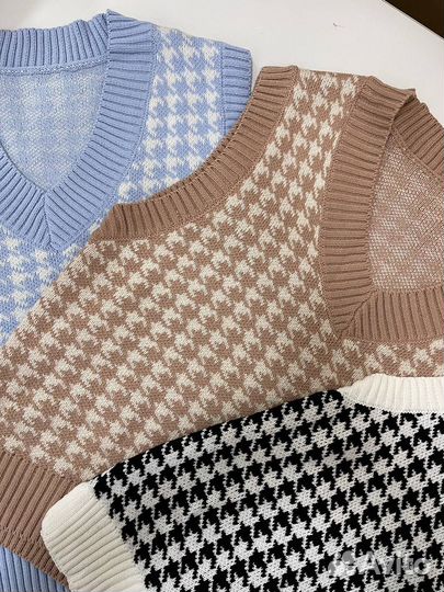 Жилетка новая в трёх цветах