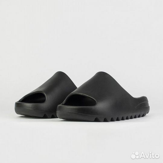 Шлёпки Adidas Yeezy Slide Black