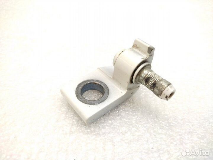 Петля двери передняя левая Audi A6 C7 1.8 CYG 2018