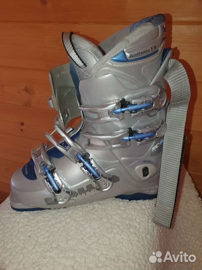 Горнолыжные ботинки