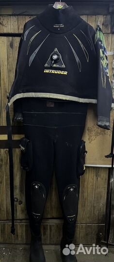 Сухой гидрокостюм Aqualung intruder