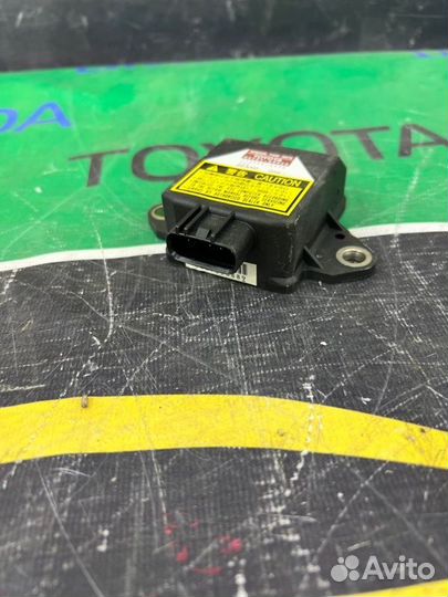 Датчик курсовой устойчивости Toyota 4Runner 4
