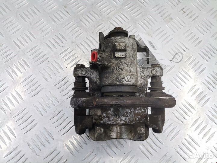 Суппорт задний правый для Audi A4 B6 8E0615424G