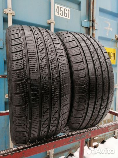 Minerva S210 Ice Plus 235/35 R19 127Q