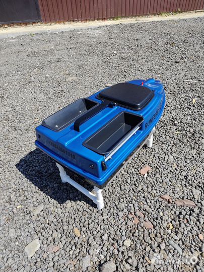 Прикормочный корабль с GPS автопилотом