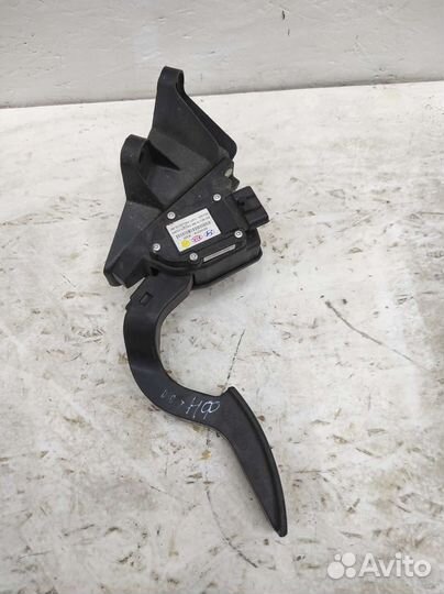 Педаль газа Hyundai Sonata NF 2.4 G4KE 2009