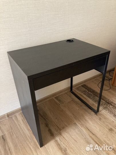 Стол компютерный IKEA mikke