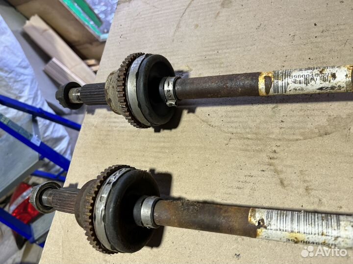 Приводной вал Рено Дастер