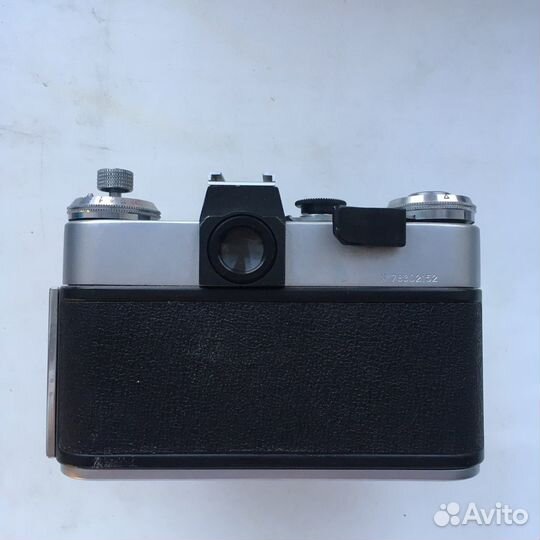 Плёночный фотоаппарат Zenit