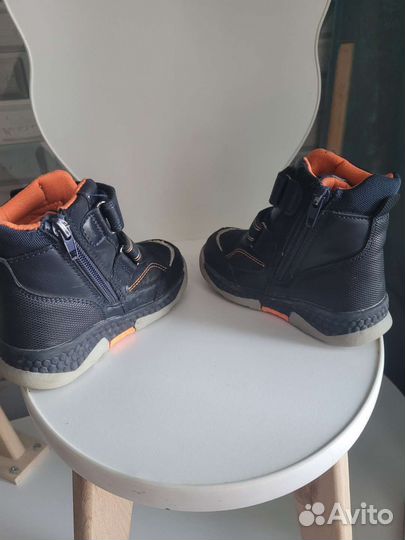 Ботинки демисезонные для мальчика 23