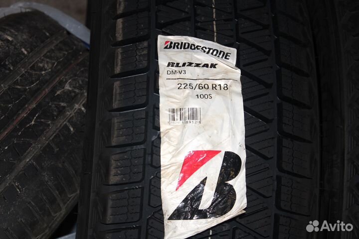 Bridgestone Blizzak DM-V3 225/60 R18 100S