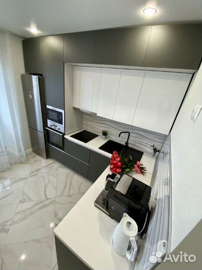 Угловая кухня на заказ. Производство в Челябинске