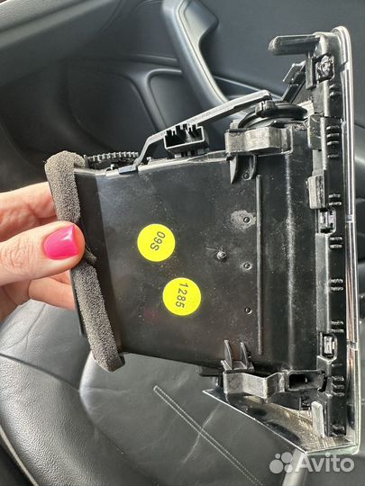 Дефлектор воздуховода правый audi a6 c7 2012 год