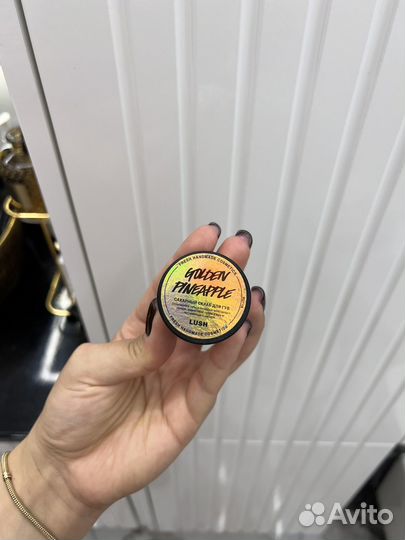 Lush скраб для губ golden pineapple новый