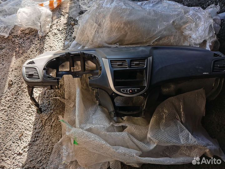 Торпедо airbag пассажира hyundai solaris 1